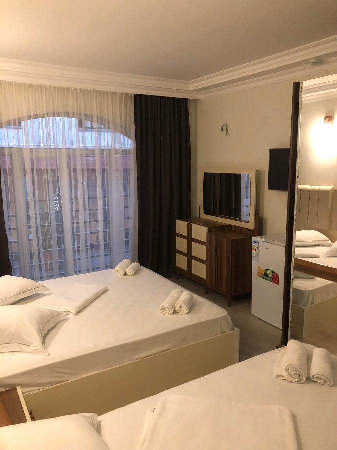 Hotel Dolphin Batumi Exteriér fotografie