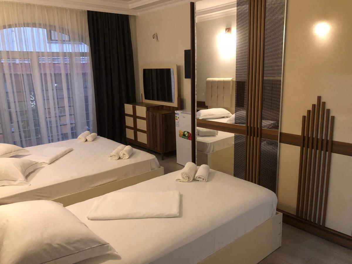 Hotel Dolphin Batumi Exteriér fotografie